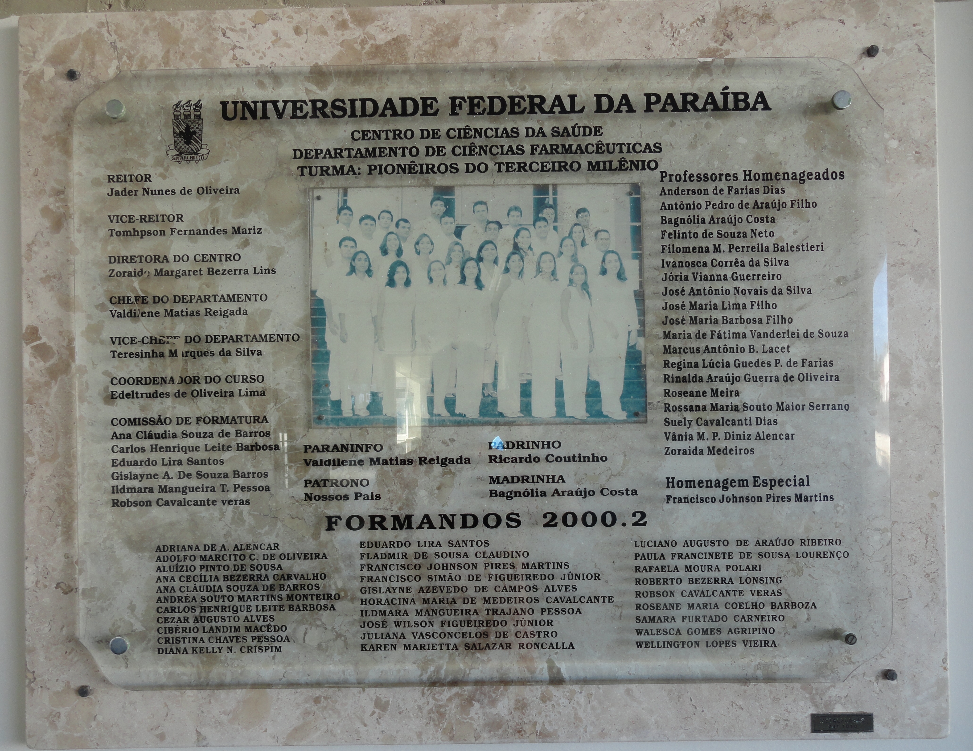 2000.2.JPG