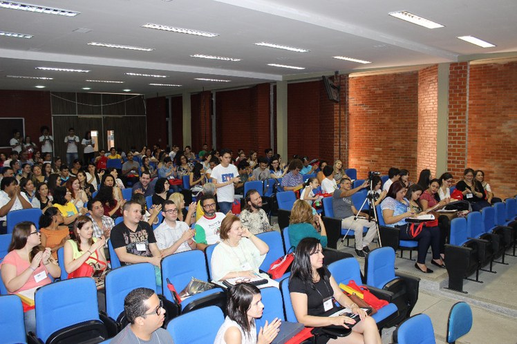 plenario 3 alberto crowd.jpg