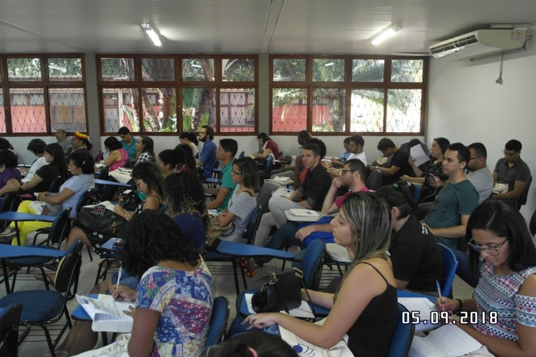 colóquio manhã.jpg