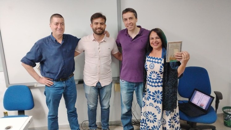 Lançamento do livro.jpg