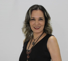 Elisa Gonsalves