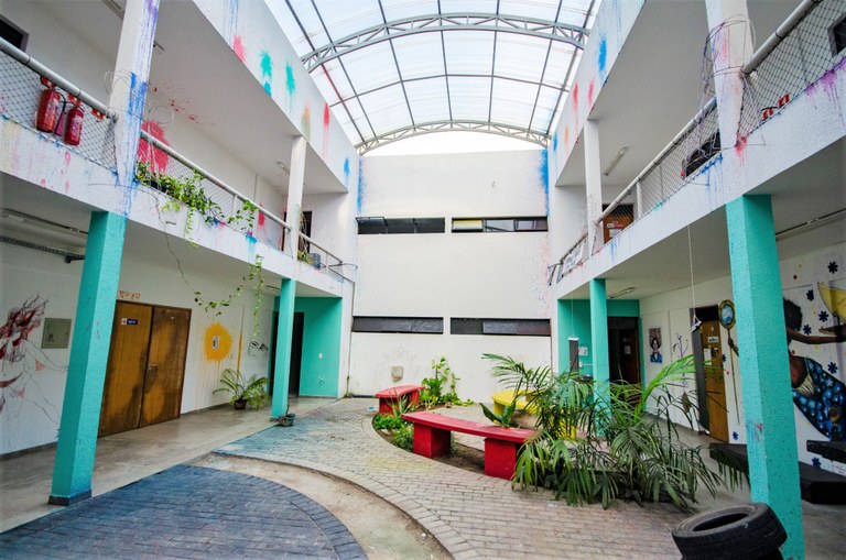 DEPARTAMENTO DE ARTES VISUAIS REALIZA PALESTRA EM COMEMORAÇÃO AO DIA DO CINEMA DE ANIMAÇÃO DEPARTAMENTO DE ARTES VISUAIS REALIZA PALESTRA EM COMEMORAÇÃO AO DIA DO CINEMA DE ANIMAÇÃO