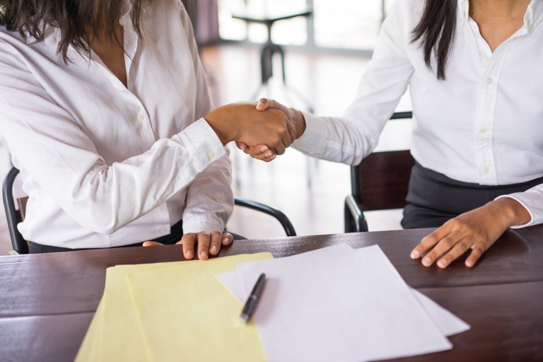 Enap lança três trilhas para competências em contratações públicas na Escola Virtual de Governo Enap lança três trilhas para competências em contratações públicas na Escola Virtual de Governo
