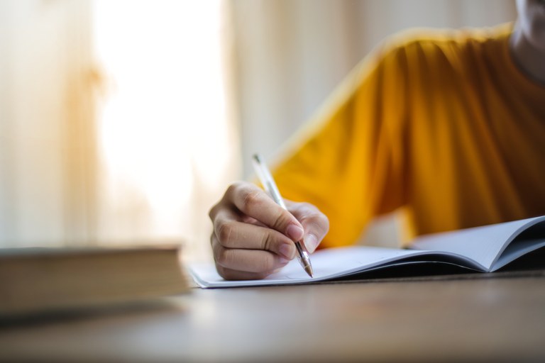REDE ANDIFES PROMOVE CURSOS GRATUITOS ONLINE DE PORTUGUÊS PARA ESTRANGEIROS REDE ANDIFES PROMOVE CURSOS GRATUITOS ONLINE DE PORTUGUÊS PARA ESTRANGEIROS