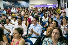 214 novos técnico-administrativos tomaram posse nesta segunda (9). Crédito: Alessandro Potter