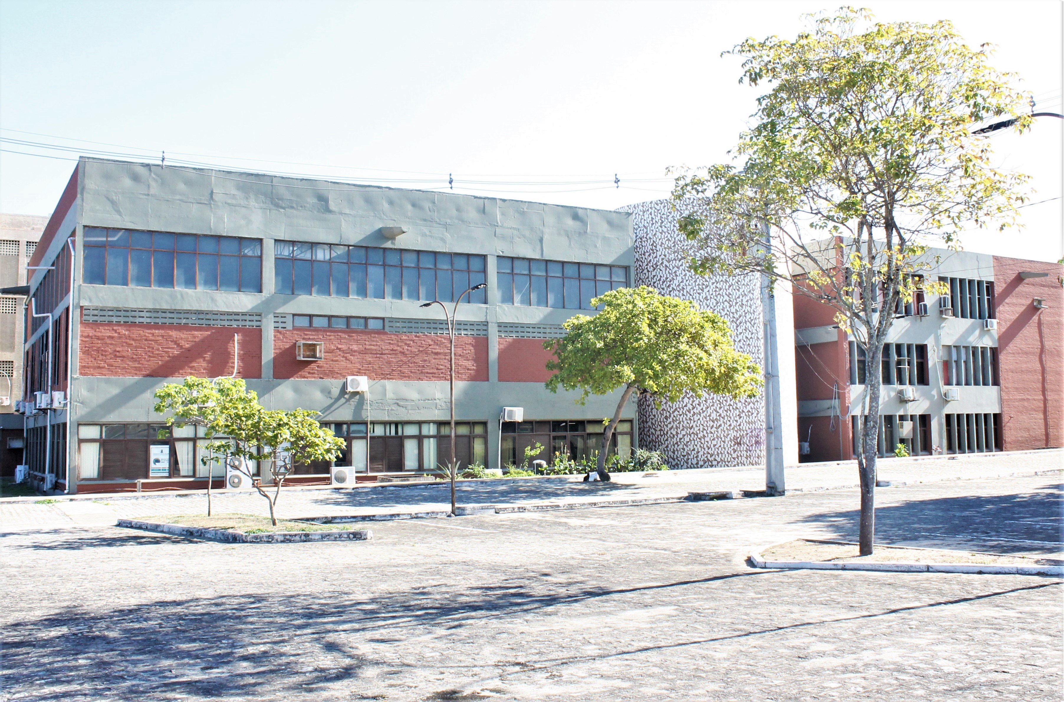 COMUNICADO URGENTE: UFPB ADOTA FERIADO NESTA QUINTA-FEIRA (01) Foto: Angélica Gouveia