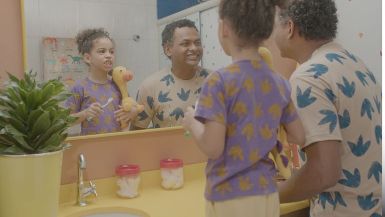 Egressos da graduação em cinema da UFPB produzem série infantil inspirada em dinossauro do sertão paraibano