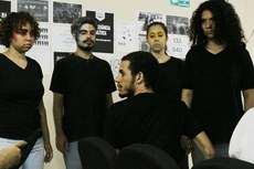 A proposta do coletivo é formar cidadãos conscientes de seus direitos e deveres por meio da arte cênica. Foto: Divulgação