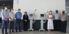A cerimônia de entrega, nesta sexta (17), contou com representantes da Epasa, responsável pela doação, e da UFPB. O Hospital Universitário da UFPB possui o menor índice de mortalidade pelo novo coronavírus na Paraíba. Foto: Epasa/Reprodução