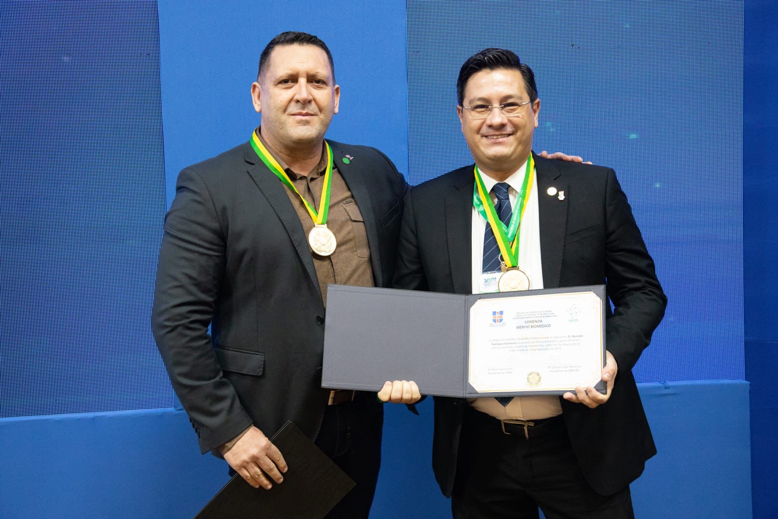 PROFESSOR DA UFPB RECEBE PRÊMIOS DO CONSELHO FEDERAL DE BIOMEDICINA Foto: Divulgação