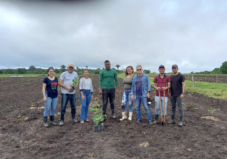 PROJETO DA UFPB REALIZA ATIVIDADES EDUCATIVAS COM PRODUTORES RURAIS DO BREJO PARAIBANO SOBRE VOLUMOSOS PROTEICOS PROJETO DA UFPB REALIZA ATIVIDADES EDUCATIVAS COM PRODUTORES RURAIS DO BREJO PARAIBANO SOBRE VOLUMOSOS PROTEICOS