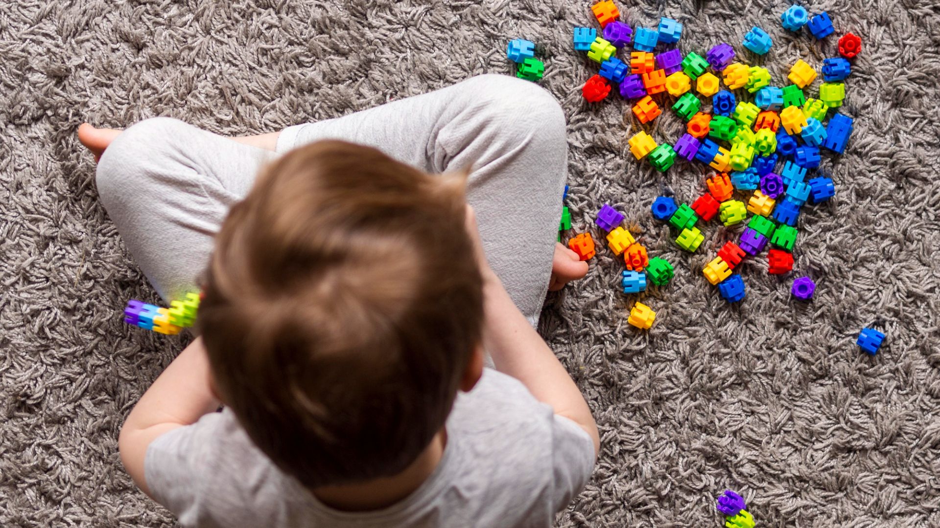 Projeto de extensão da UFPB abre vagas para atendimento a cuidadores de crianças com TEA