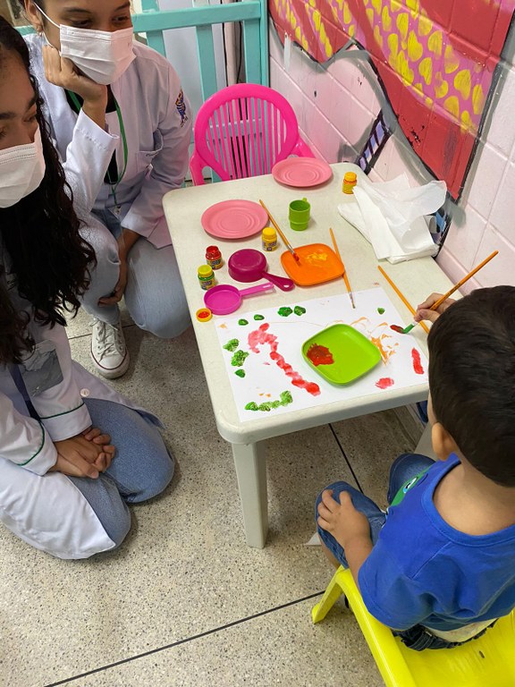 PROJETO DE MONITORIA DA UFPB REALIZA AÇÃO LÚDICA E NUTRICIONAL COM CRIANÇAS NO HOSPITAL LAURO WANDERLEY PROJETO DE MONITORIA DA UFPB REALIZA AÇÃO LÚDICA E NUTRICIONAL COM CRIANÇAS NO HOSPITAL LAURO WANDERLEY