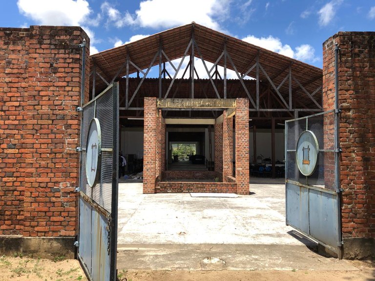 REITOR DA UFPB RETOMA OBRA DO CENTRO ADMINISTRATIVO DO CAMPUS IV, PARALISADA HÁ QUASE 14 ANOS REITOR DA UFPB RETOMA OBRA DO CENTRO ADMINISTRATIVO DO CAMPUS IV, PARALISADA HÁ QUASE 14 ANOS