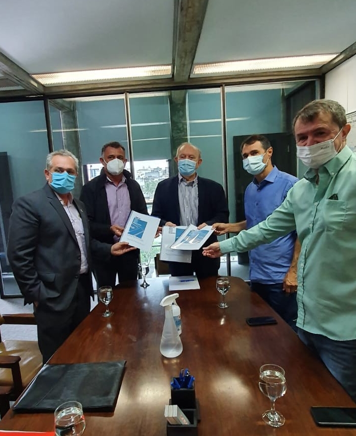 REITOR DA UFPB SE REÚNE COM PRESIDENTE DA FIEP PARA DISCUTIR A CONSTRUÇÃO DO PORTO DE ÁGUAS PROFUNDAS EM MATARACA-PB Foto: Oriel Farias