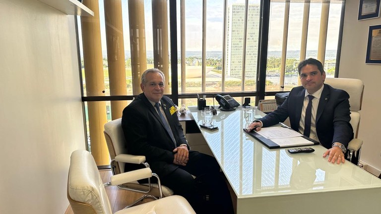 REITOR DA UFPB TRATA SOBRE RECURSO DE BANCADA DURANTE VISITA AO DEPUTADO FEDERAL MURILO GALDINO, EM BRASÍLIA REITOR DA UFPB TRATA SOBRE RECURSO DE BANCADA DURANTE VISITA AO DEPUTADO FEDERAL MURILO GALDINO, EM BRASÍLIA