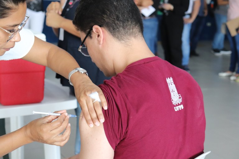 TRANSFERÊNCIA INTERNACIONAL DE TECNOLOGIA NA PRODUÇÃO DE VACINAS É TEMA DE PALESTRA NA UFPB TRANSFERÊNCIA INTERNACIONAL DE TECNOLOGIA NA PRODUÇÃO DE VACINAS É TEMA DE PALESTRA NA UFPB
